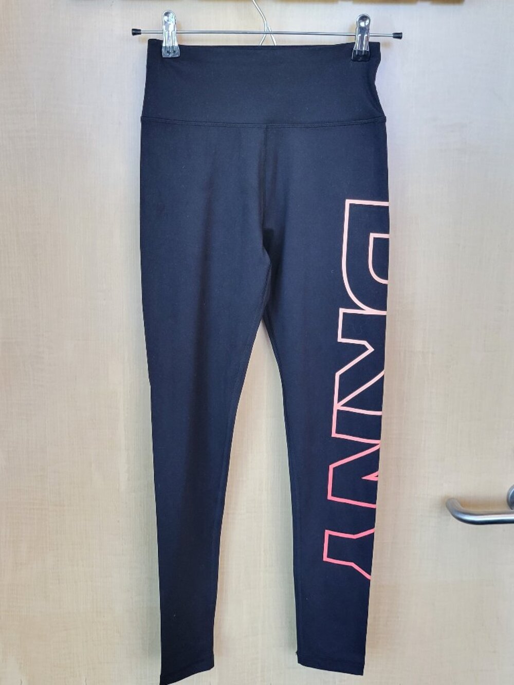 DKNY womens Compression 7/8 Length High Waist Leggings